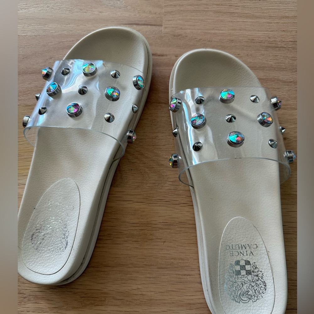 vince camuto clear slide with rhinestone sz7 almost new